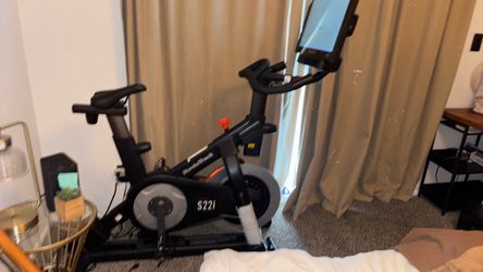 NordicTrack Commercial S22i Studio Cycle