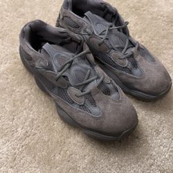 Yeezy 500