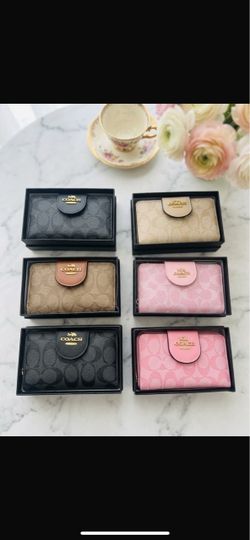 Coach Signature Bifold Wallet – Multiple Colors