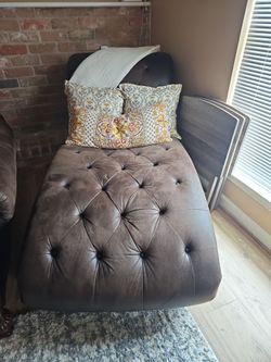 Lounge chair