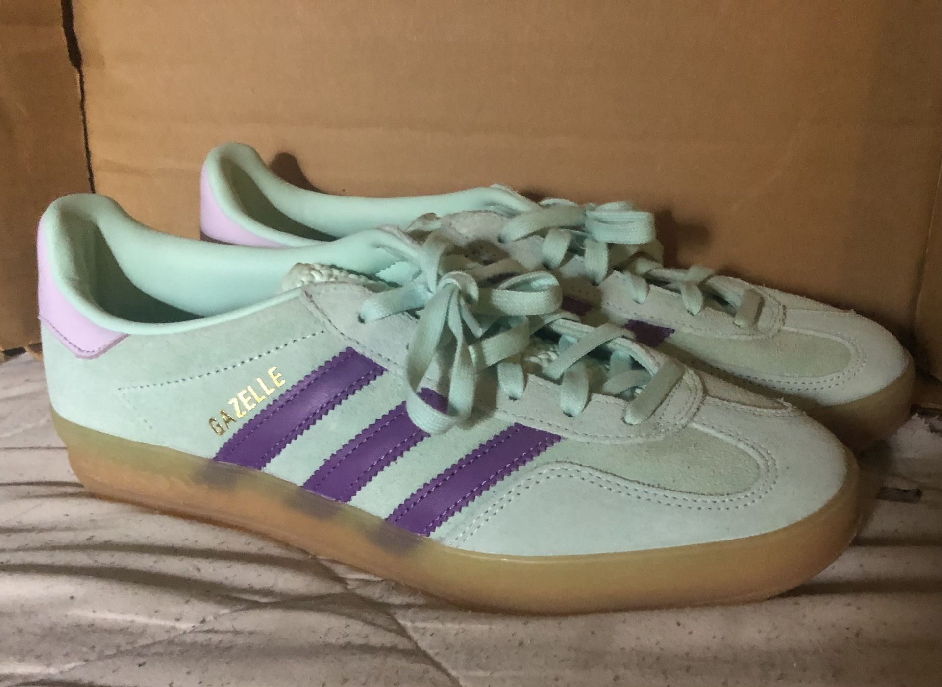 Adidas Gazelle Size 9 Women’s