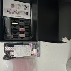 Brand New, Gel-Nail Kit!