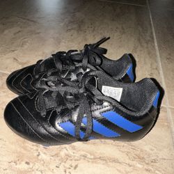 Adidas Boys Soccer Shoes Size 11