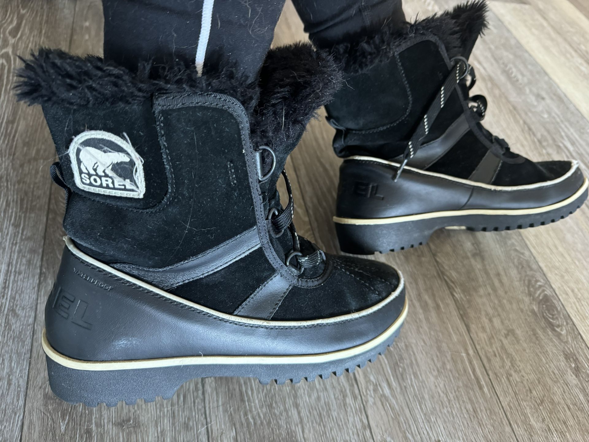 Sorel Snow Boots Size 8