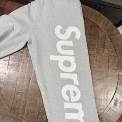 Size XL Supreme Satin Applique Sweatpant (SS26) Heather Grey
