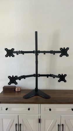 Monitor stand for four screens