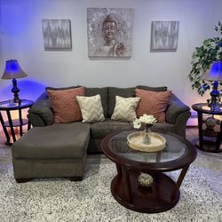 Elegant Bombay Table – Must Go!