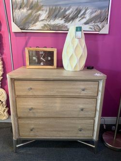 Regan 3 - Drawer Nightstand，$300