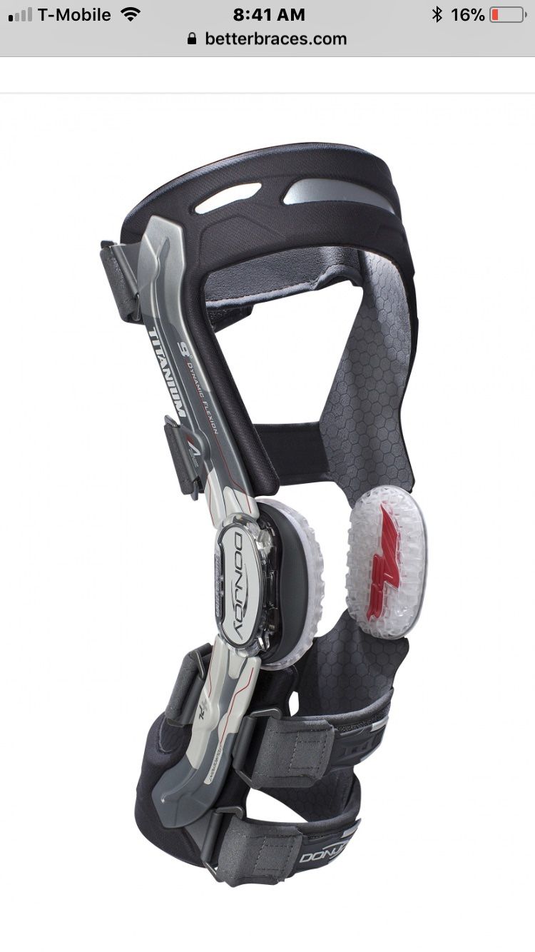 DonJoy A22 Knee Brace (Right Leg)