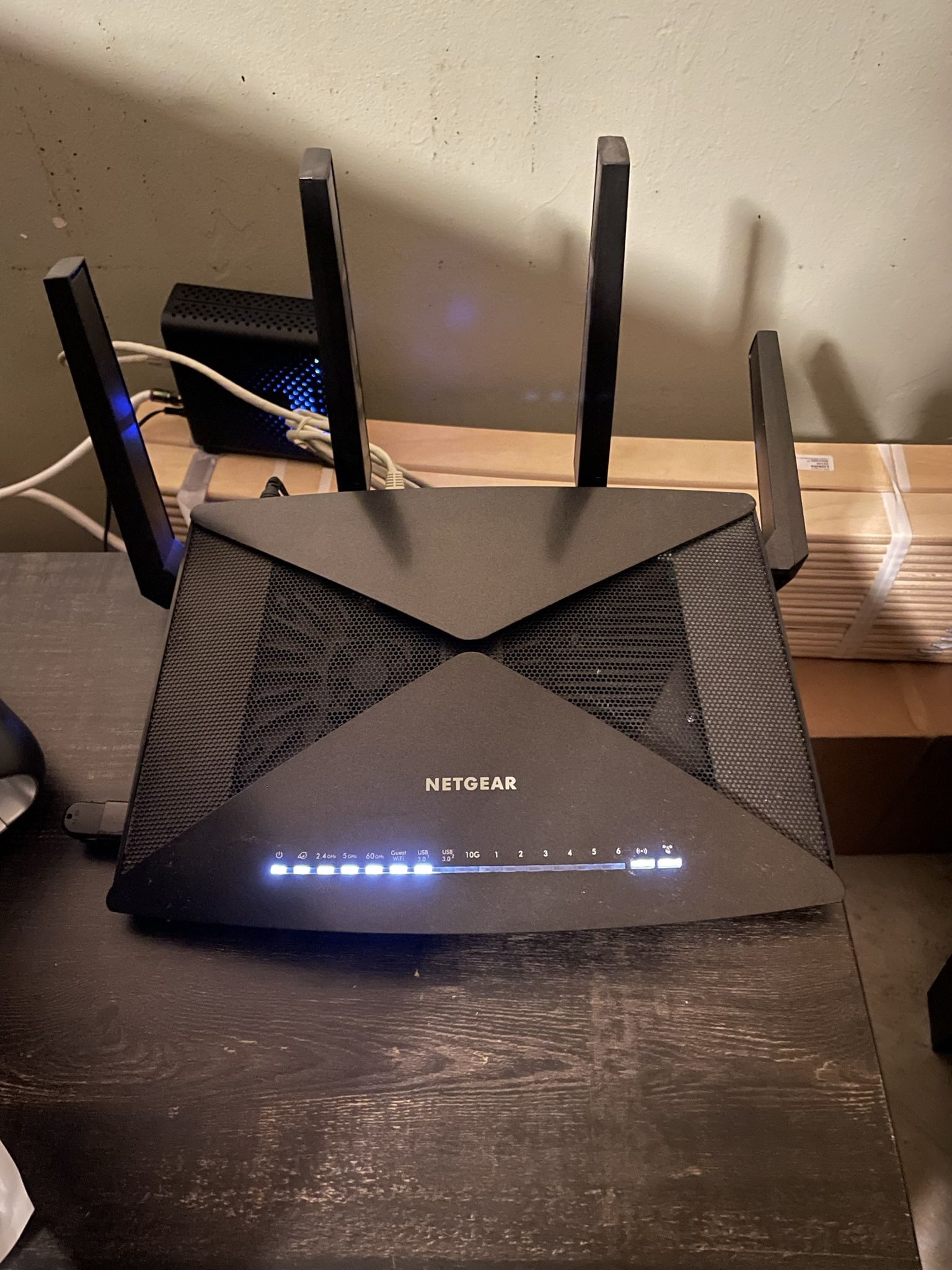 Netgear nighthawk X10 AD7200 R9000 Smart wifi Router Xfinity Comcast