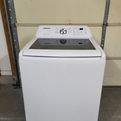 2023 Samsung Washer (Delivery Available)