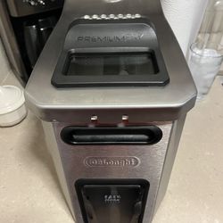 Delonghi 4 Quart Deep Fryer