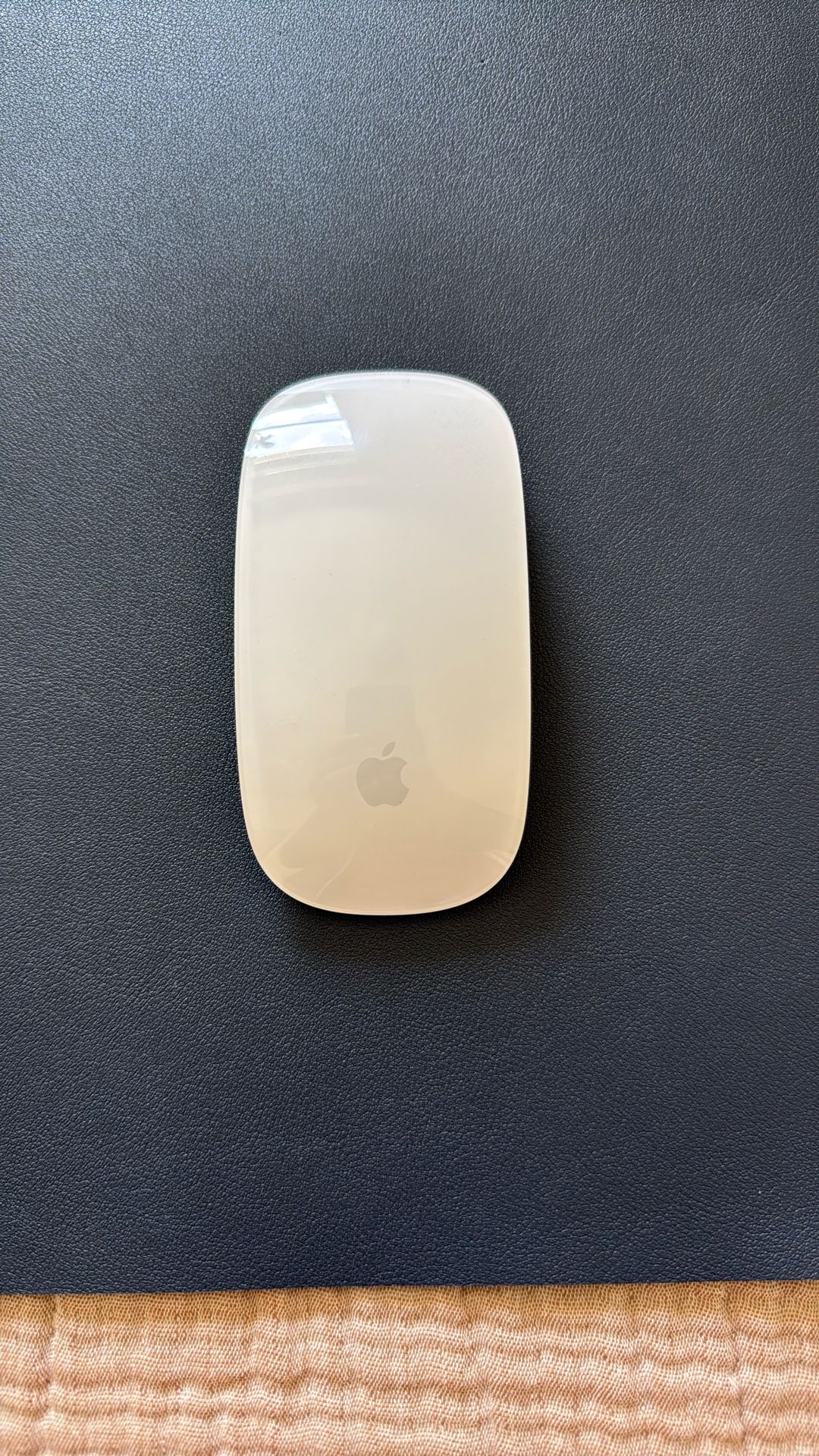 Apple Magic Mouse – Wireless Multi-Touch (2nd Generation)