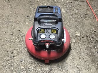 CENTRAL PNEUMATIC 3 Gallon Compressor 