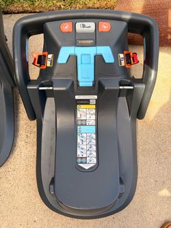 Uppababy Mesa v2 car seat bases