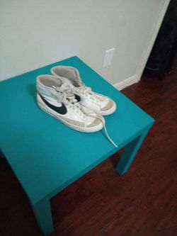Nike mid blazer 77