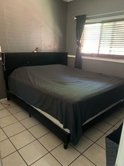 King size bed