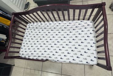 Toddler bed with mattres
