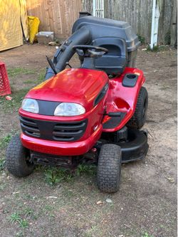 Craftsman LT3000 Ride On Mower