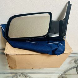 New Driver Side Mirror for 88-99 Chevy/GMC Truck (Tahoe/Suburban/K1500)