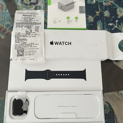 Apple Watch All Black Band And Charger. Gen 2series