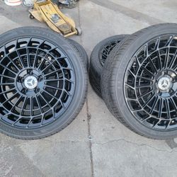 19"new Staggerd Wheels With New Tires For MERCEDES BENZ C300