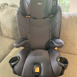 Chicco MyFit Harness + Booster Car Seat