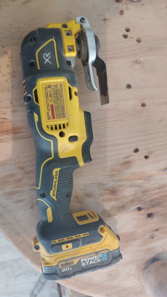 DeWalt Multitool