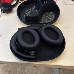Sony WH-1000XM4 Noise Canceling Headphones 