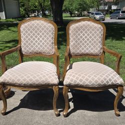 Set Of 2 Traditional Style Chairs