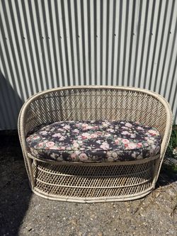 Vintage Wicker Love Seat Bench