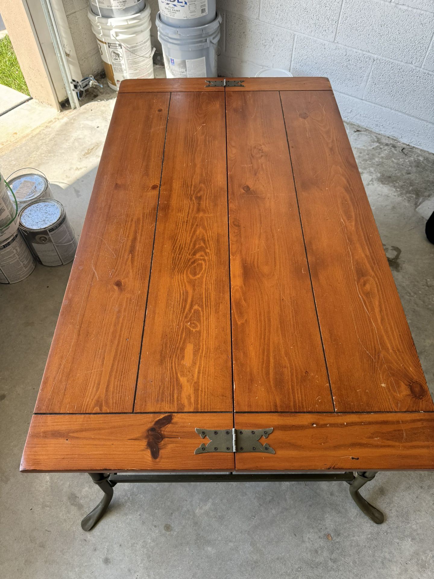 Coffee / Center Table With Storage