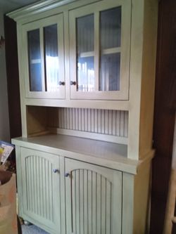 Kitchen hutch