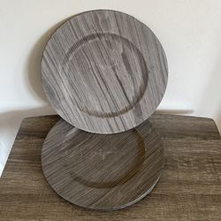 Set of 4 Gray Plastic Wood Grain Charger  Plates Decoration Only