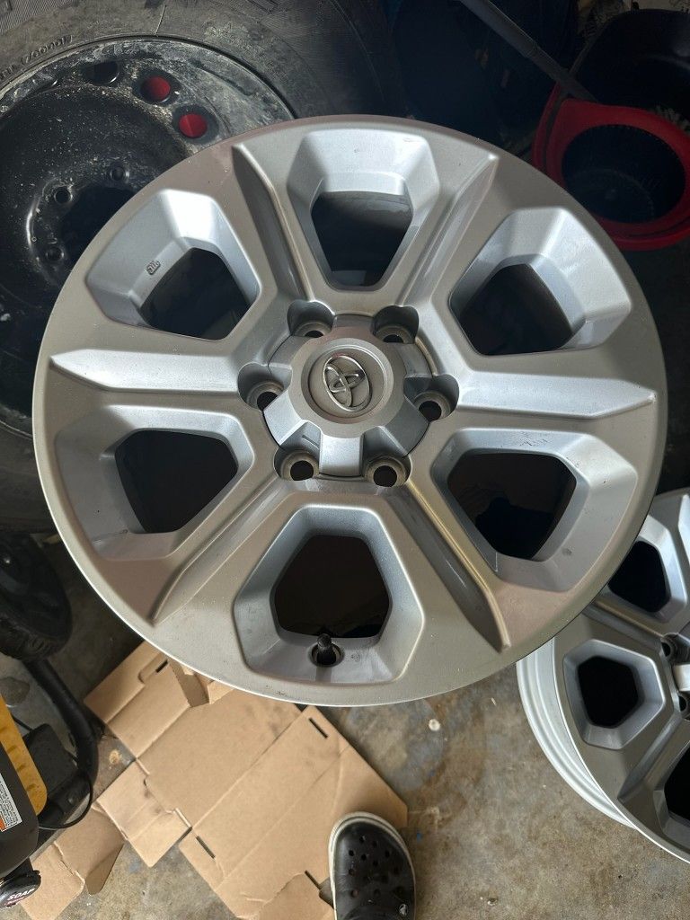 Toyota 4 runner Rims