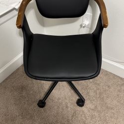 Chair- Desk Chair - $20