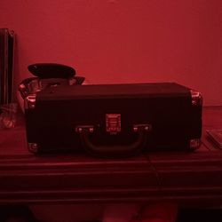 VICTOROLA SUITCASE RECORD PLAYER