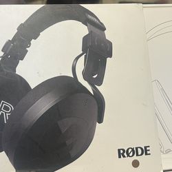 Rode NTH headphones 
