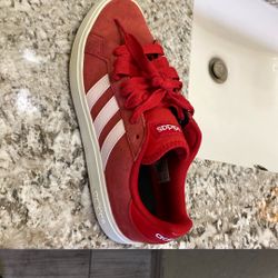 ADIDAS RED LOW TOPS SZ10.0