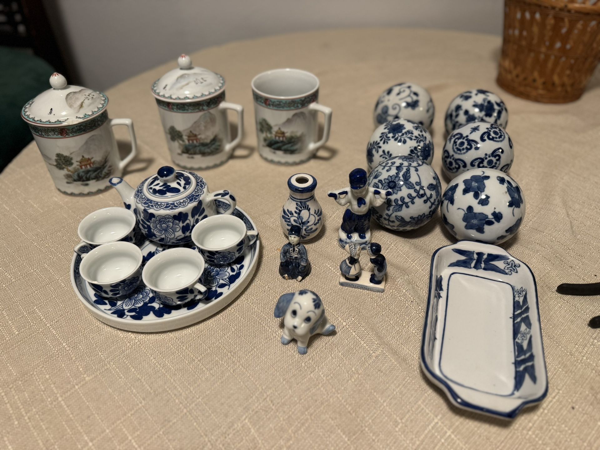 Vintage Chinese Carpet Balls, Mini Tea Set, porcelain Tea/Coffee Cups