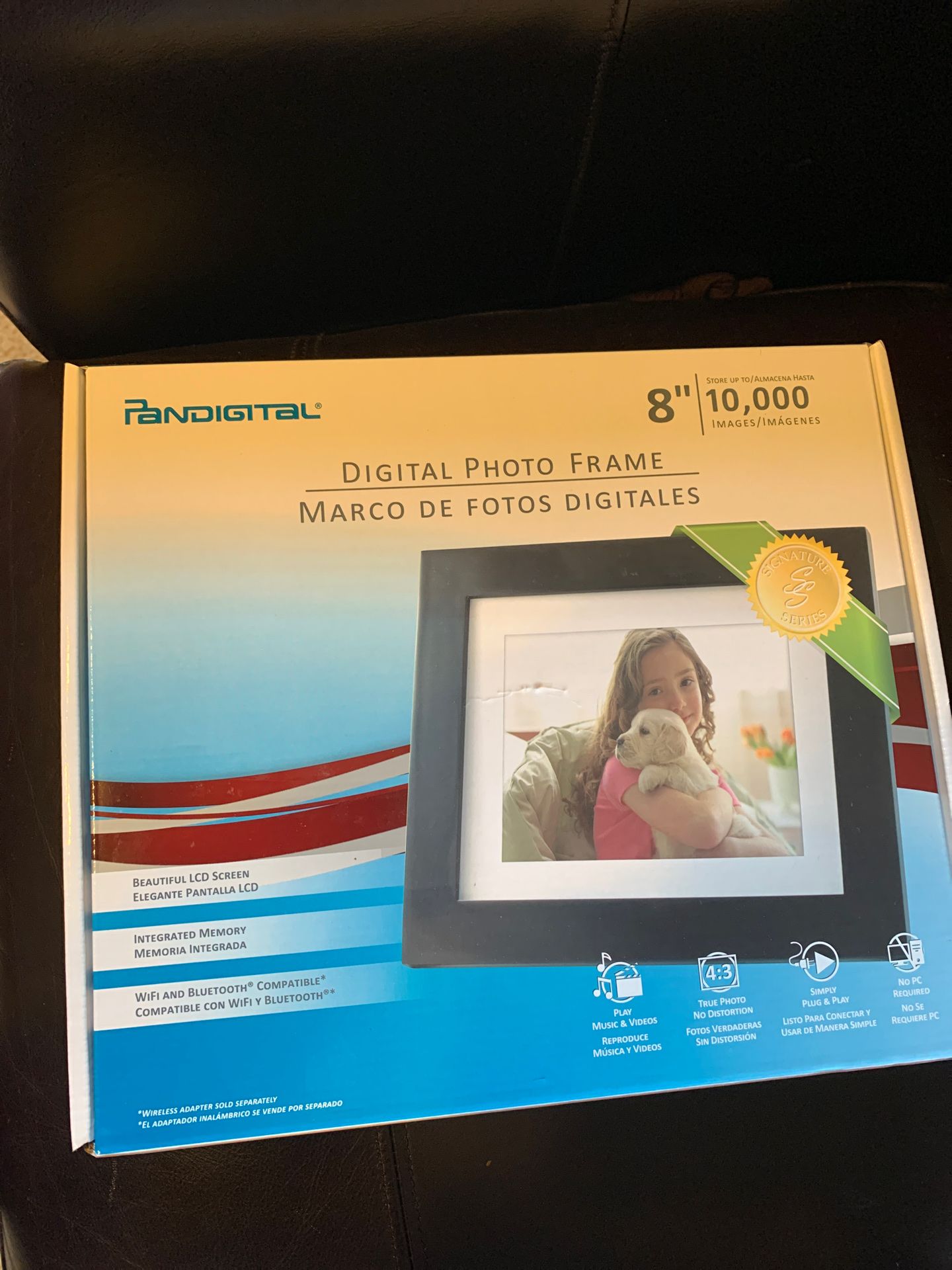 Digital photo frame