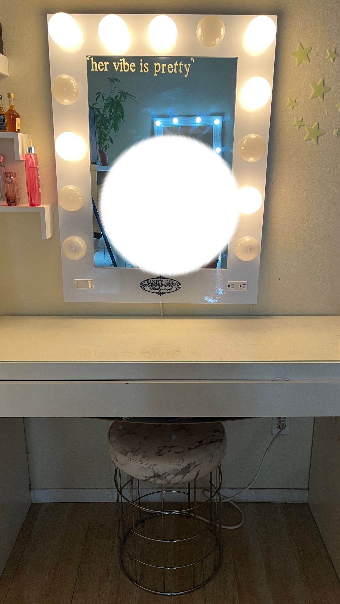 Vanity Set : Mirror/Table/Stool