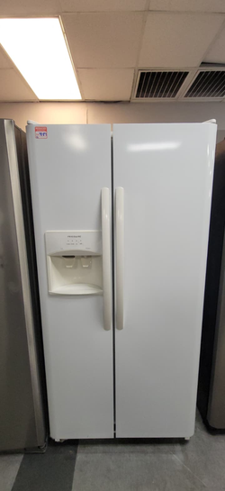 Frigidaire Side‑by‑Side Fridge – White, Ice & Water Dispenser