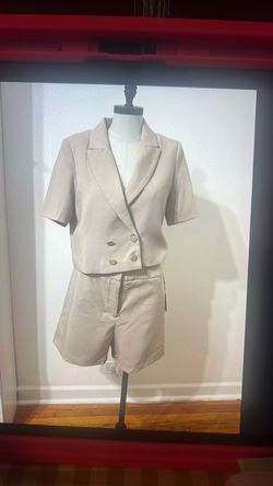 Beige Short-Sleeve Blazer and Shorts Set