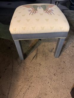 Butterfly stool