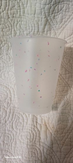 New Confetti Color Changing Cups (16oz)