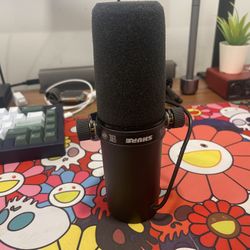 Shure SM7B Microphone + Gator Frameworks Desk Mount + Cloud lifter