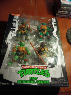 Teenage mutant Ninja turtles four pack 1987 original series brand new in box 50 dollars