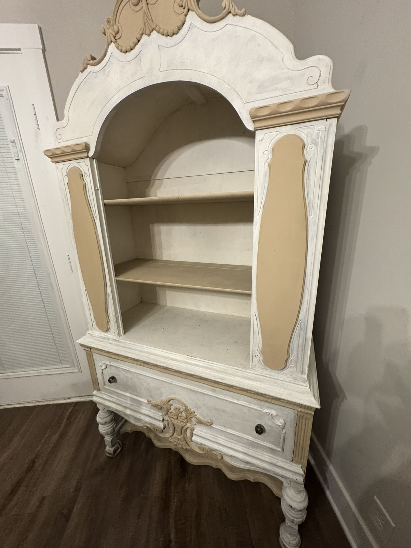 Free Antique Chest