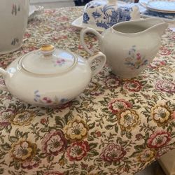 Bavarian Creamer & Sugar 